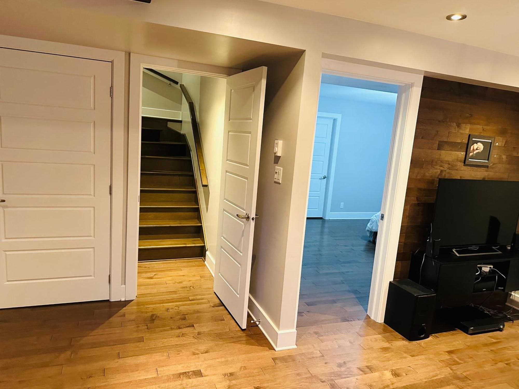 Urban Retreat - 2 Bedroom, 3 Beds, 6 Guests, Free Parking ลองกัยล์ ภายนอก รูปภาพ